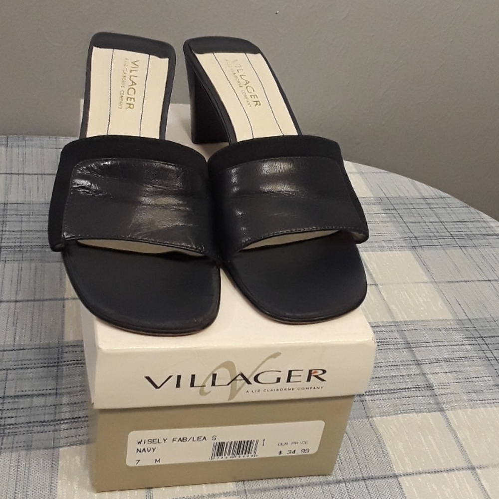 Villager liz claiborne sandals